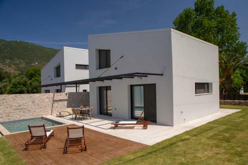 Seascape Villa Lithos