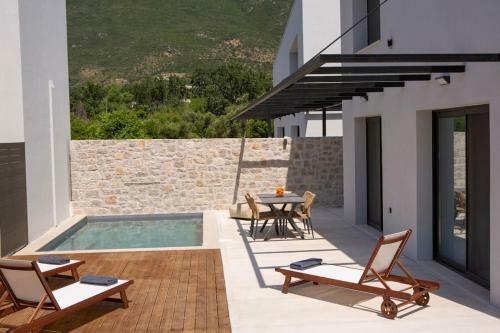 Seascape Villa Lithos
