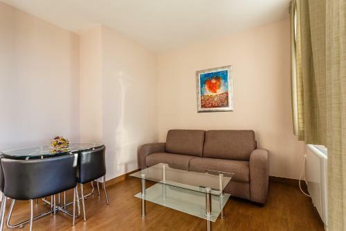 Frajona Apartments