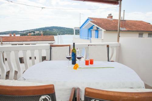 Apartments Barbara Tisno