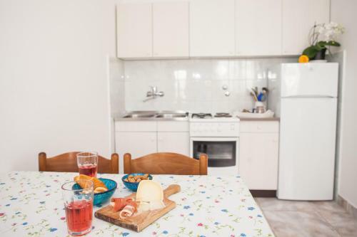 Apartments Barbara Tisno