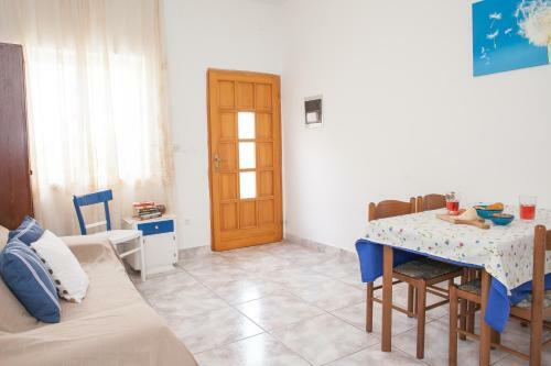 Apartments Barbara Tisno