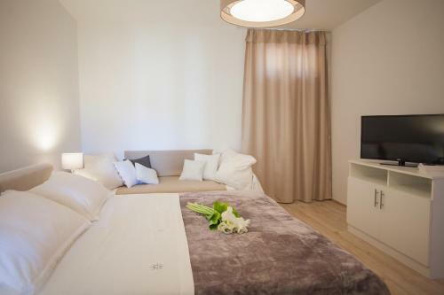 Apartments Barbara Tisno
