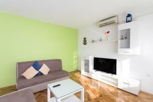 Apartments Stupar