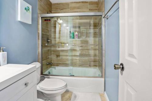 Lovely 5bed, 3-fullbath ! 5min To Free Way I-85
