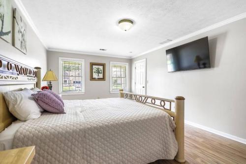 Lovely 5bed, 3-fullbath ! 5min To Free Way I-85