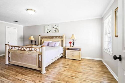 Lovely 5bed, 3-fullbath ! 5min To Free Way I-85