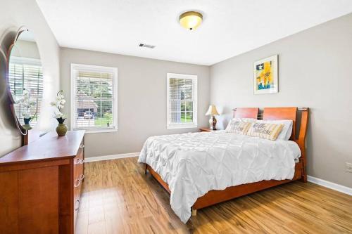 Lovely 5bed, 3-fullbath ! 5min To Free Way I-85