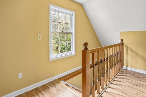 Lovely 5bed, 3-fullbath ! 5min To Free Way I-85