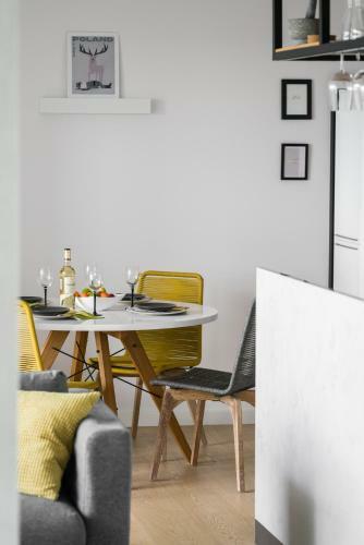 Dzielnica Cesarska Apartments By Renters