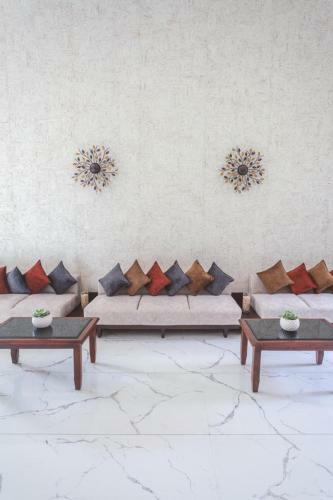 Surendra Trident Hotel