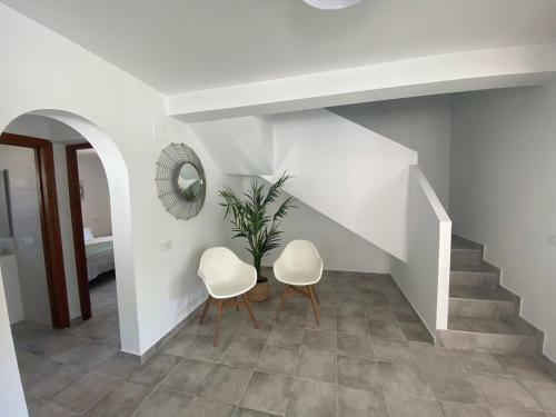 Gorgeous Newly Renovated Villa In Calpe