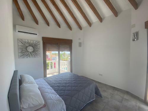 Gorgeous Newly Renovated Villa In Calpe