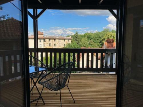 Maison Chaleureuse, Une Vue Superbe Et Au Calme