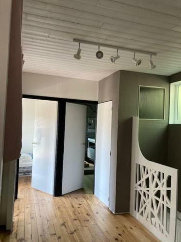 Maison Chaleureuse, Une Vue Superbe Et Au Calme