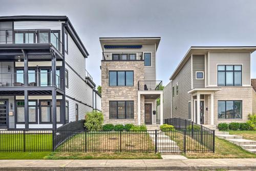 Modern Indianapolis Home With Skyline Views