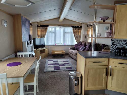 Apartamento 4 Berth Central Heated The Chase (debut)