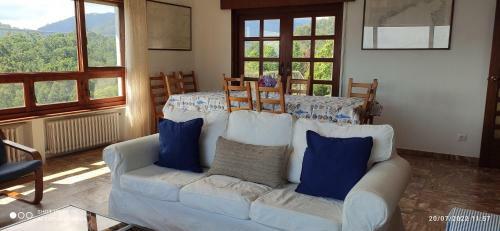 Casa Rural Ablano Cudillero En Playa Concha Artedo