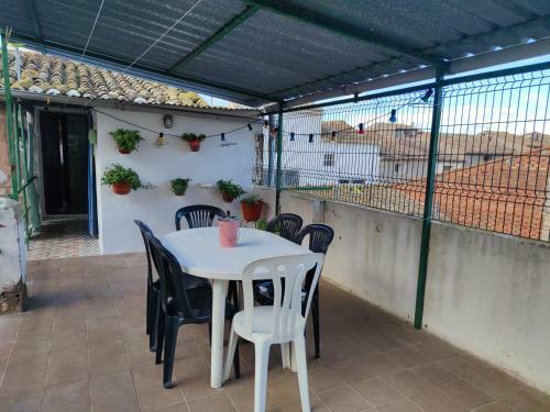 Casa De Pueblo Con Terraza Cerca De Zaragoza