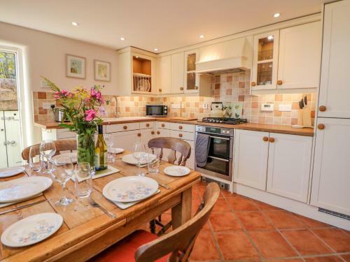 Hill Cottage