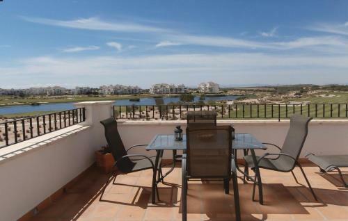 Lovely Apartment Overlooking Golf Course Lake - Ao21622