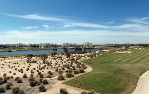 Lovely Apartment Overlooking Golf Course Lake - Ao21622