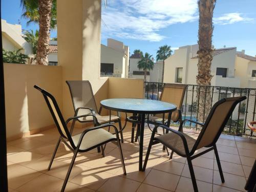 Apartamento de 2 Habitaciones Con Piscina Comunitaria