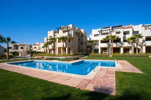 Apartamento de 2 Habitaciones Con Piscina Comunitaria