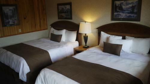 Hotel The Crossing
