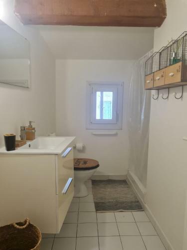 Agr�able Maison De Ville Au Coeur D'eyragues