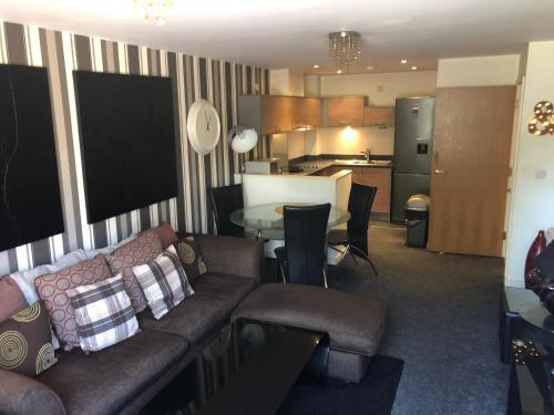 Stunning Former Showhome Apartment - Sleeps Up To 4