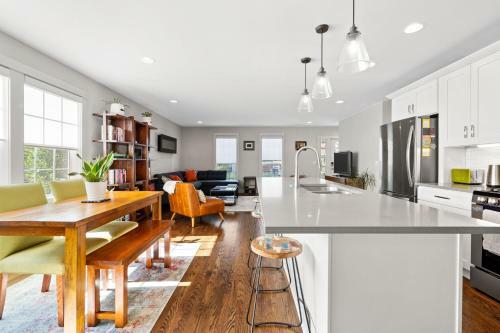 Light-filled Open Plan Home In Waldo