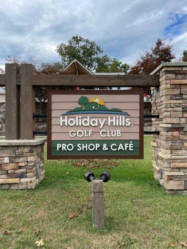 Apartamento New Listing! Hills & Valleys