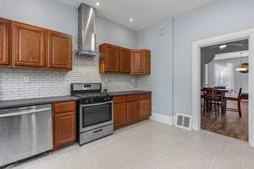 Comforts Cheerful 3 Bedroom In St Louis