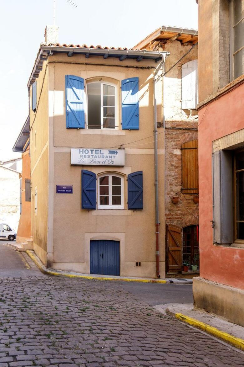 Hostal M Suites - Gaillac Centre