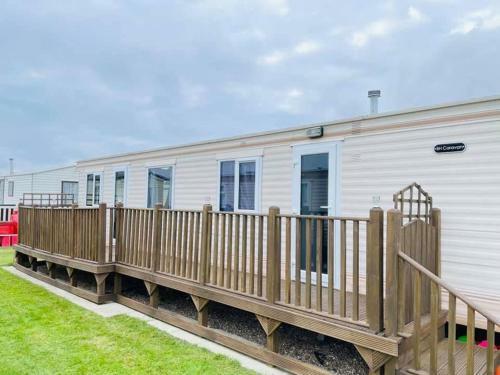 Beautiful 2-bed Caravan In Ingoldmells