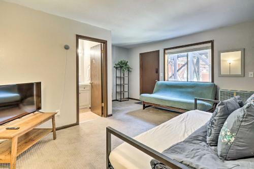 Lake Tahoe Cabin About Walk To Free Ski Shuttle!