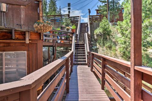 Lake Tahoe Cabin About Walk To Free Ski Shuttle!