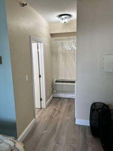 Apartamento The Posh Plum - Easiest Beach Vacation Condo