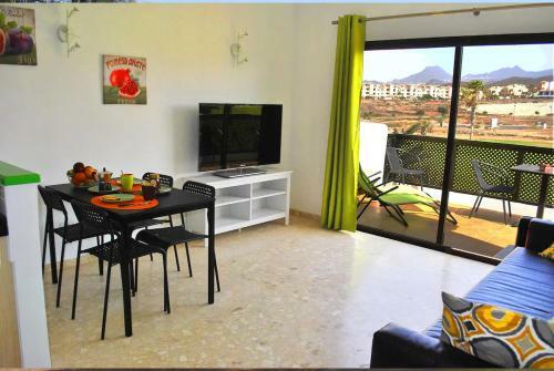 Apartment Overlooking Golf Course 791