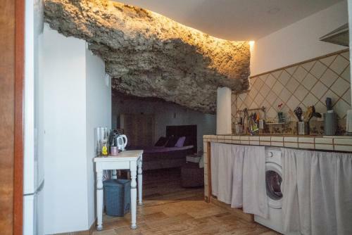 Apartamento Romantic Cave With Big Terrace Overlooking The Sea