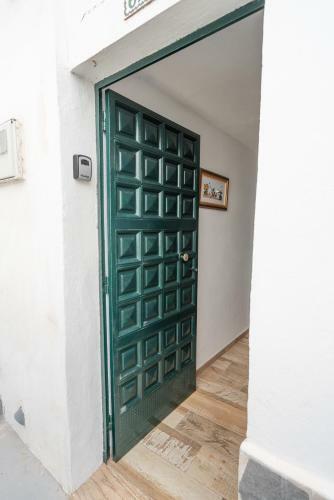 Apartamento Romantic Cave With Big Terrace Overlooking The Sea