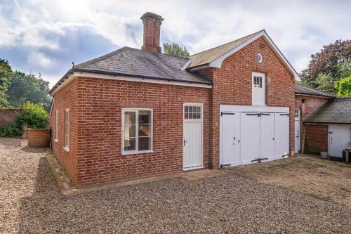 Luxurious Rural Retreat - Holt Coach House