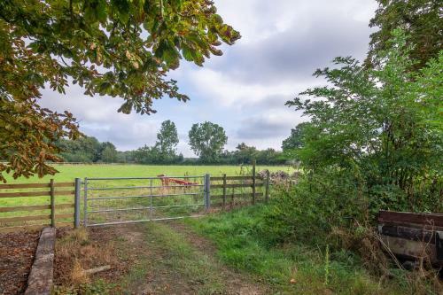 Luxurious Rural Retreat - Holt Coach House