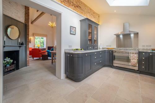 Luxurious Rural Retreat - Holt Coach House