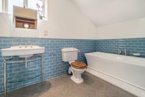 Luxurious Rural Retreat - Holt Coach House