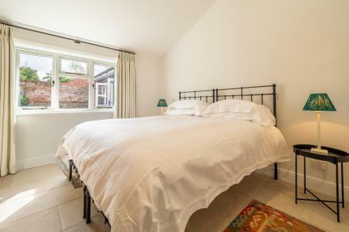 Luxurious Rural Retreat - Holt Coach House