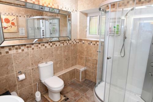 Bed & Breakfast Luxury Suite In Dog-friendly Countryside Location