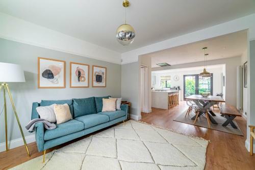 Villa Luxury House W/parking Nr Harry Potter & Train St