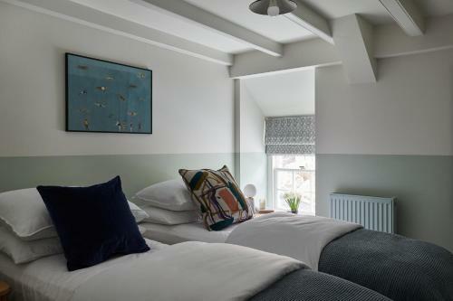 Major House- Luxury Pembrokeshire Coastal Getaway